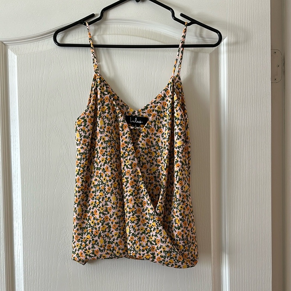 NWOT - Lulus Loops-y Daisy Light Pink Floral Print Top - Size S